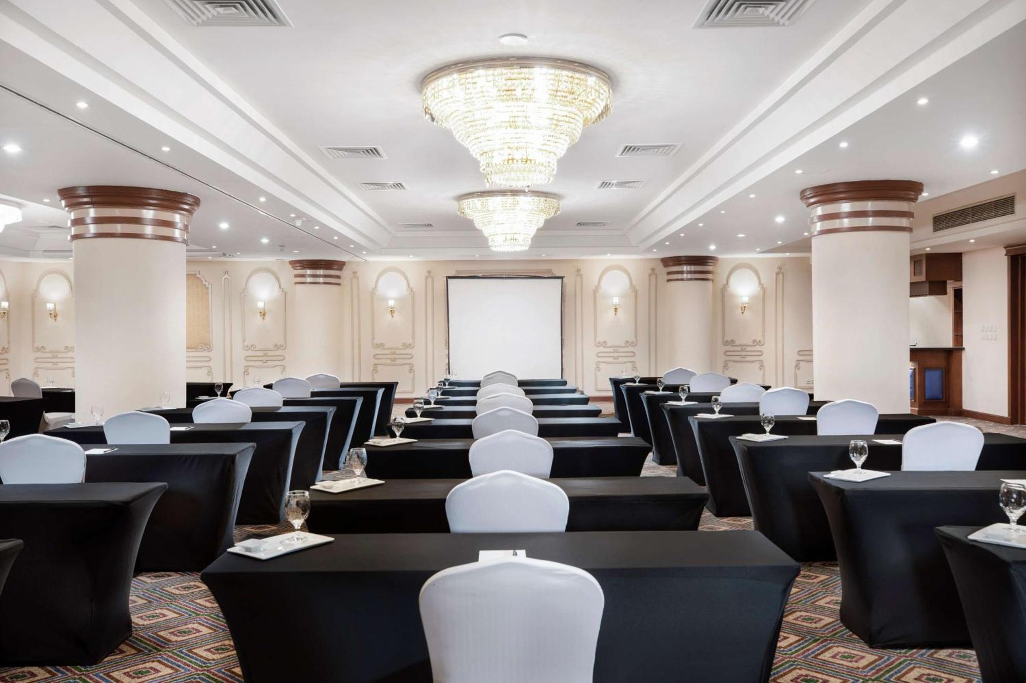 Szálloda Steigenberger Nile Palace - Convention Center 5*