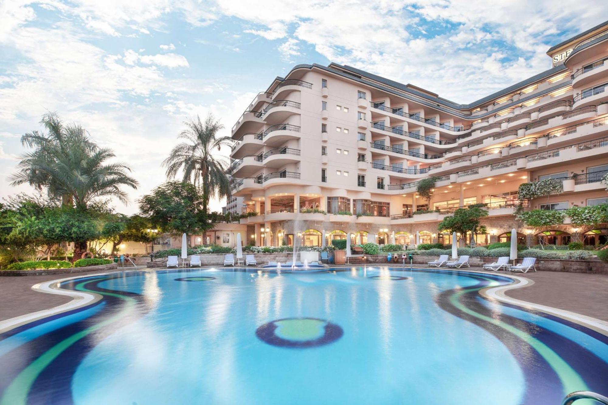 Steigenberger Nile Palace - Convention Center Szálloda