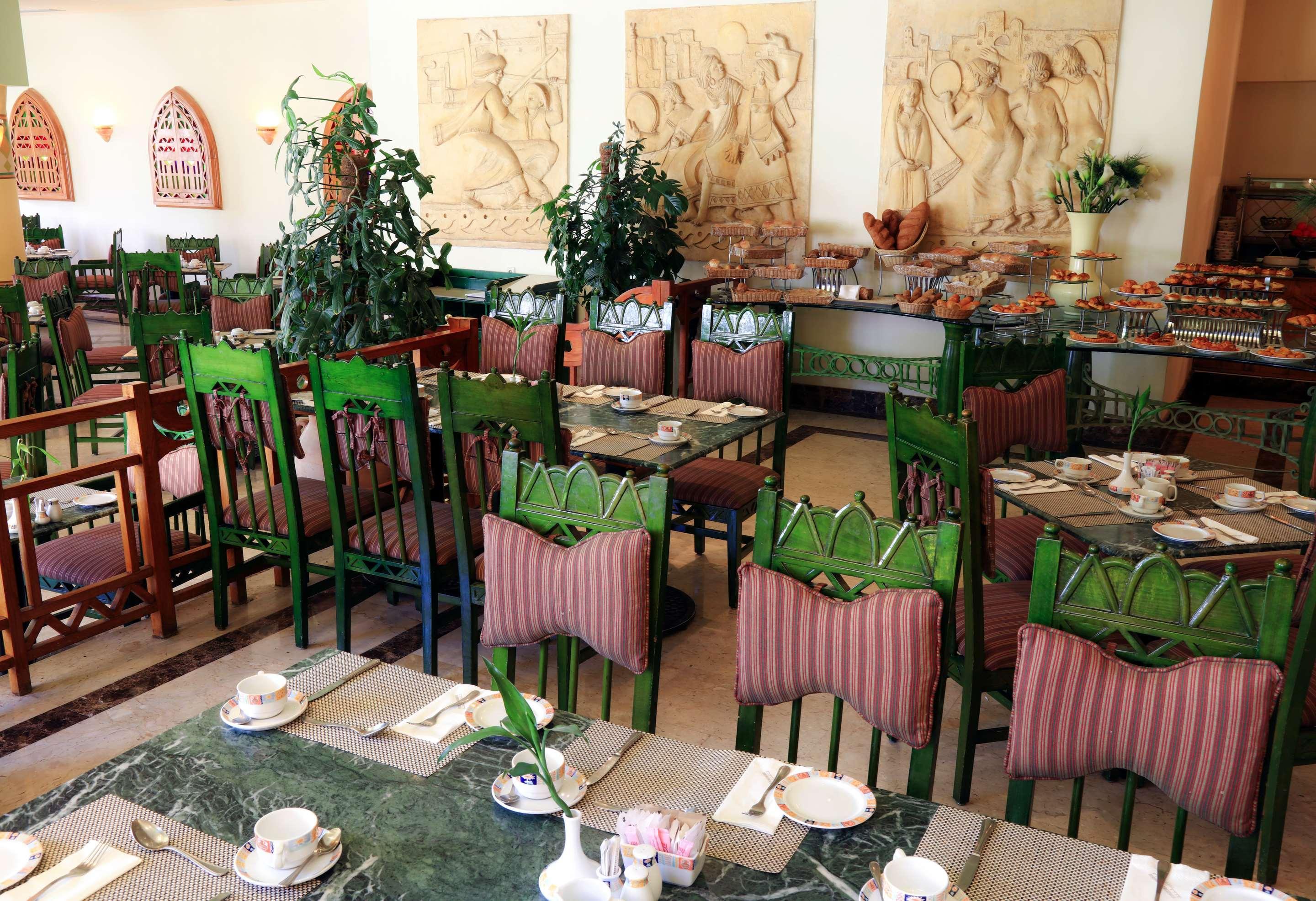 Steigenberger Nile Palace - Convention Center Hotel